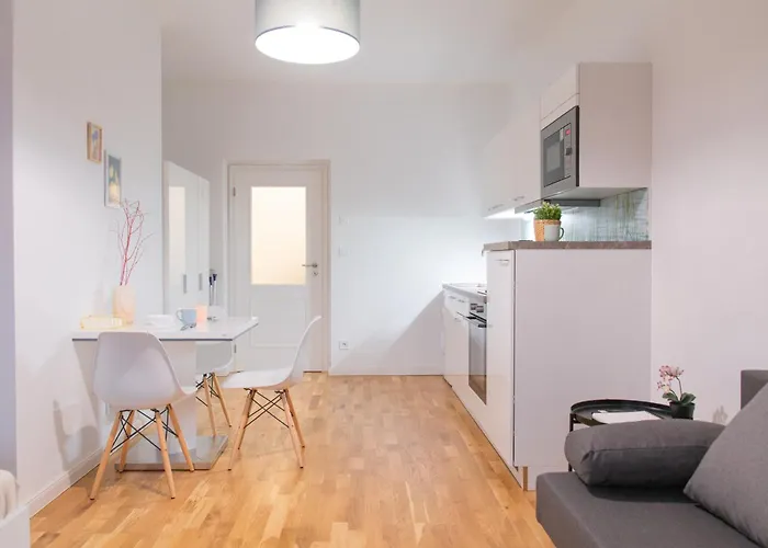 Cozy Retreat By Wenceslas Square